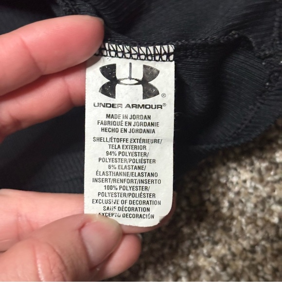 Under Armour Women’s Black and White Jacket with Tank - Picture 13 of 16